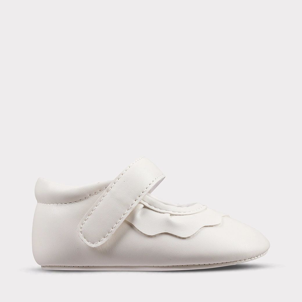 Amina Crib Shoe