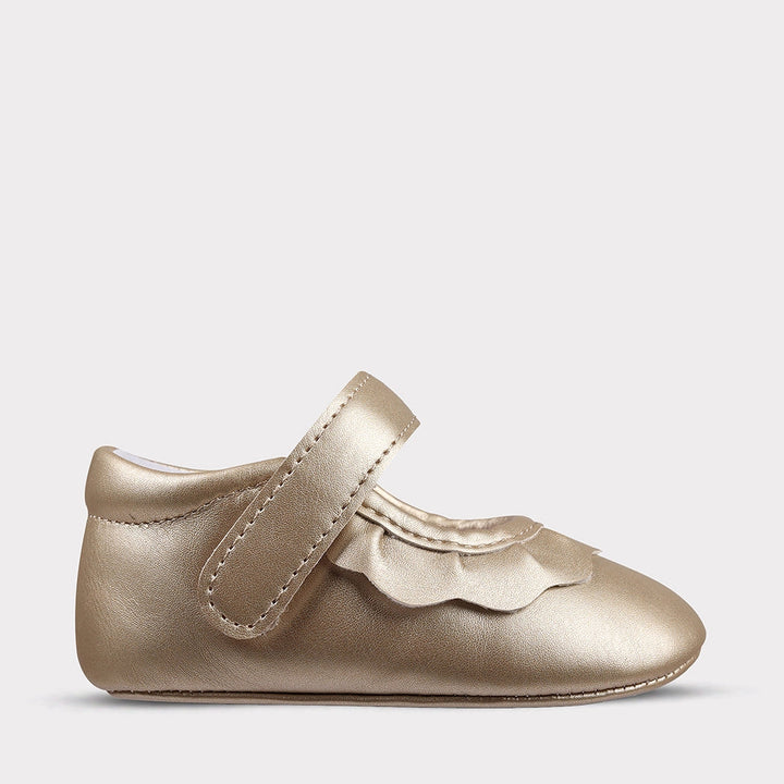 Amina Crib Shoe
