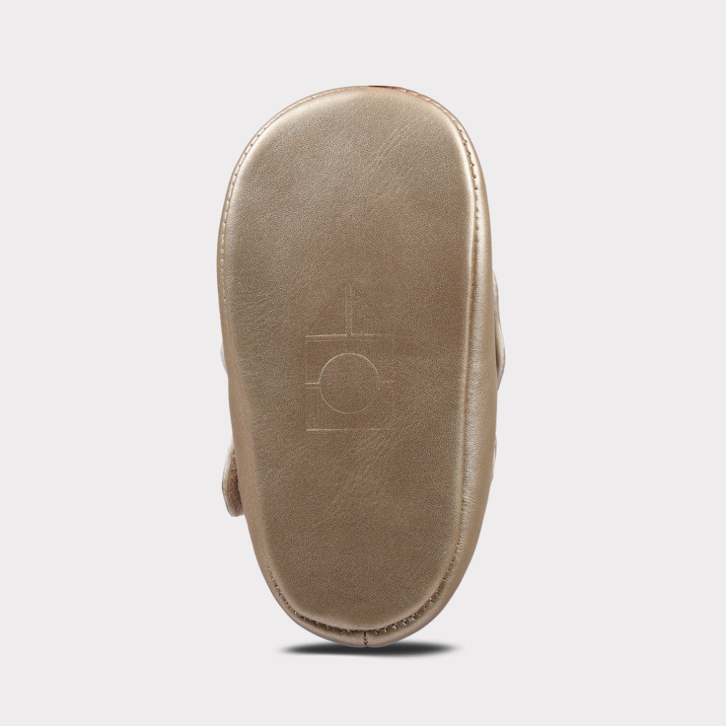 Amina Crib Shoe