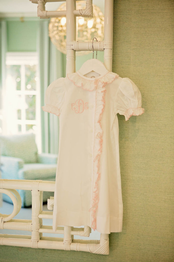 Evelyn Smocked Gown White / Pink
